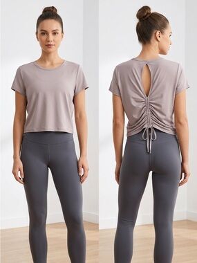 Hollister Short Sleeve Crew Tee in Dusty Mauve